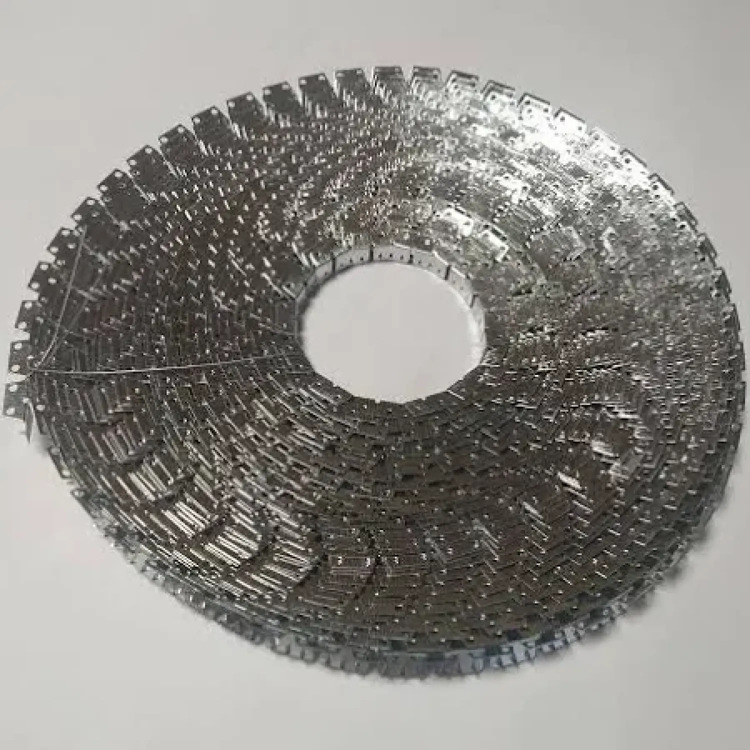 Стрічка прихованого шва